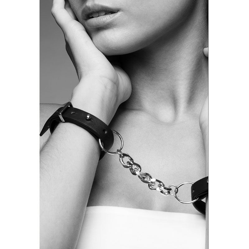Maze Thin Handcuffs
